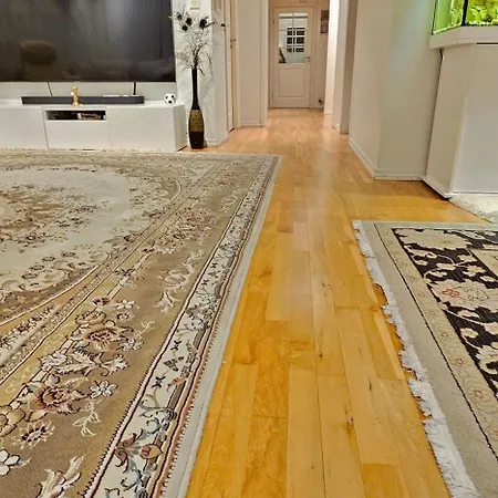 펜션 Spacious House With Stunning Mountain Views 베르겐