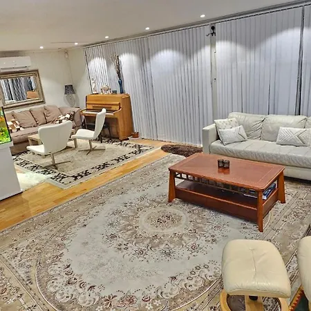 Spacious House With Stunning Mountain Views 베르겐